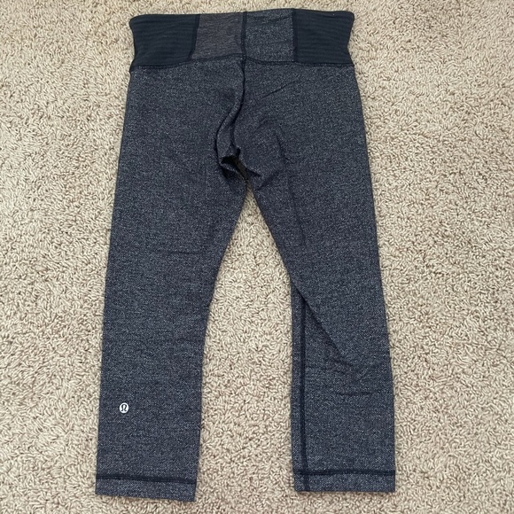 Lululemon leggings - Picture 2 of 4